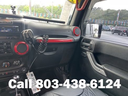 Used 2016 Jeep Wrangler Unlimited Rubicon AWD/4WD image 17