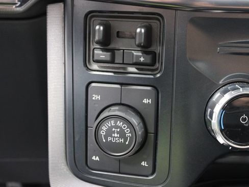 Used 2025 Ford F150 Platinum w/ FX4 Off-Road Package AWD/4WD image 74