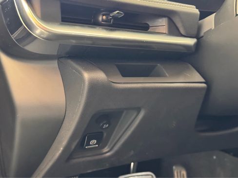 Used 2025 Chevrolet Corvette Stingray Coupe w/ 1LT image 16