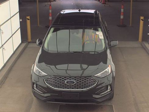 Used 2024 Ford Edge SEL w/ Convenience Package AWD/4WD image 2