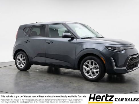 Used 2025 Kia Soul LX w/ LX Technology Package FWD image 1
