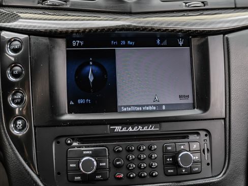 Used 2015 Maserati GranTurismo Sport RWD image 27