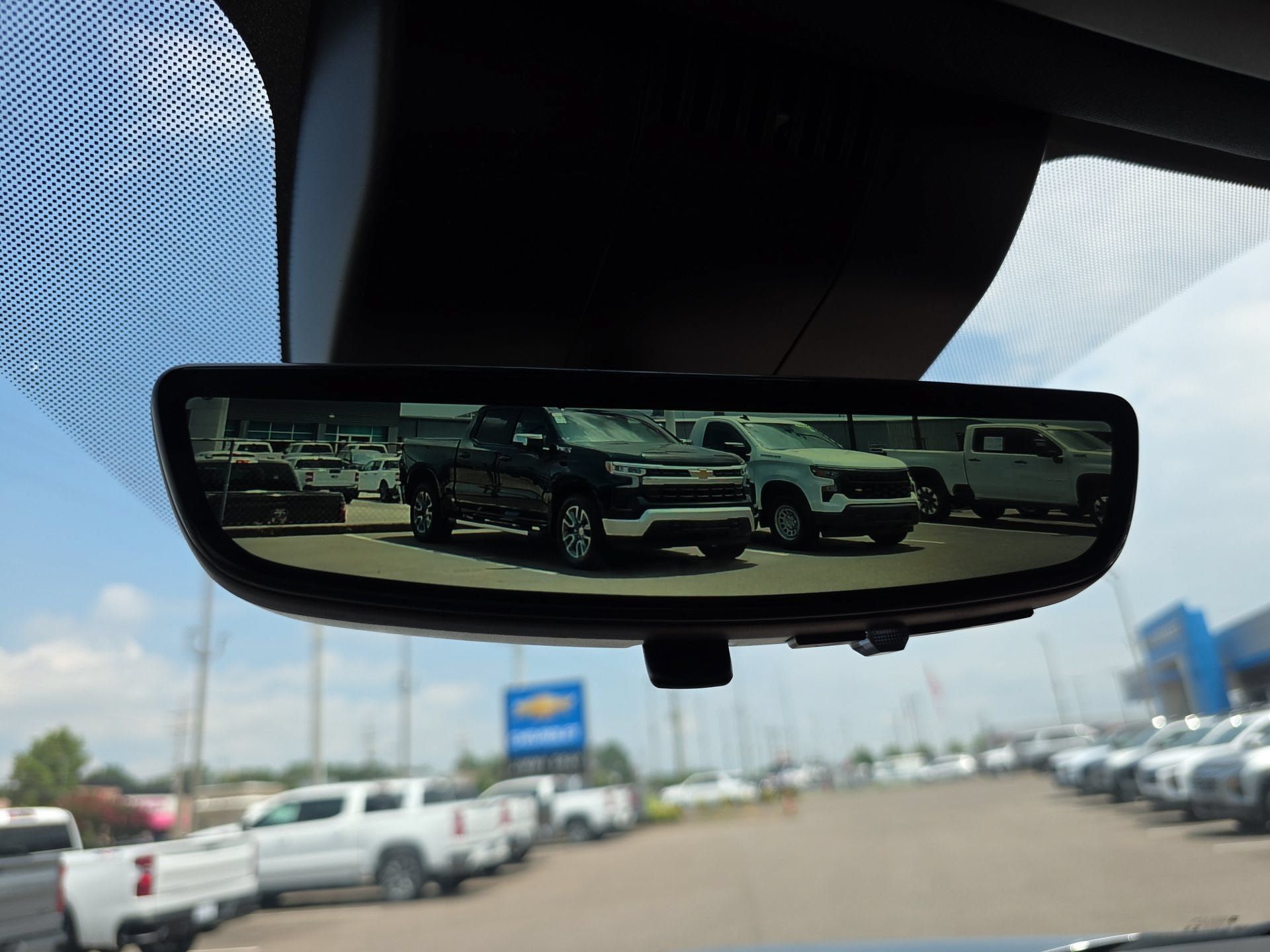 New 2026 Chevrolet Suburban High Country RWD image 24