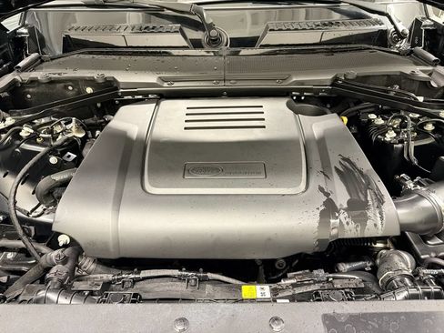 Used 2026 Land Rover Defender 110 S AWD/4WD image 31