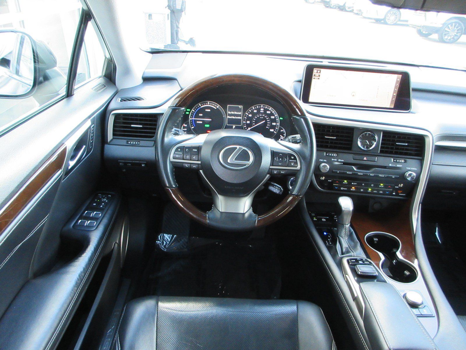 Used 2017 Lexus RX 450h AWD w/ Cold Weather Package image 33