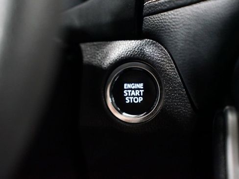 Certified 2025 Toyota RAV4 XLE FWD image 23
