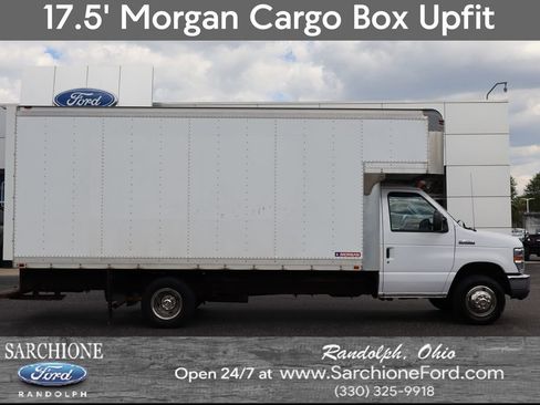 Used 2014 Ford E-450 and Econoline 450 Super Duty w/ Power Windows & Locks Group RWD image 1