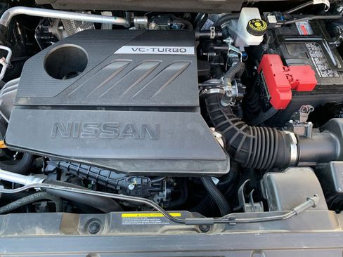 Used 2023 Nissan Rogue SV image 32