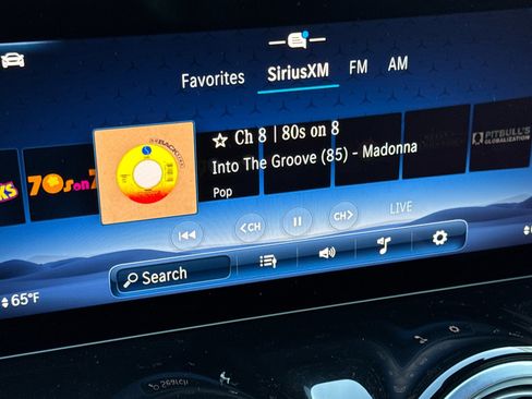 Certified 2025 Mercedes-Benz GLB 250 4MATIC image 18