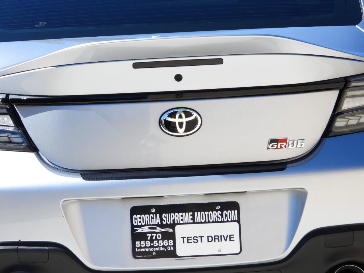 Used 2025 Toyota GR86 Premium w/ ALL Weather Mat Package (TMS) RWD image 61