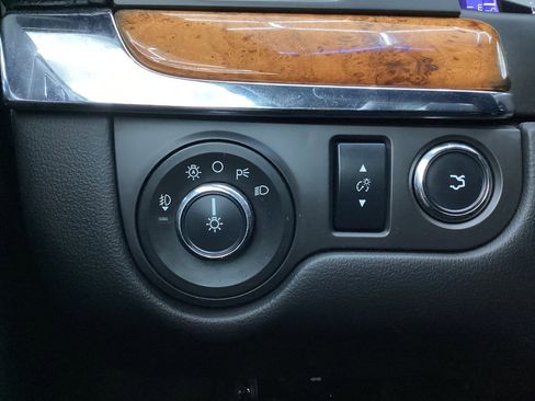 Used 2015 Lincoln MKS AWD w/ Equipment Group 201A image 38