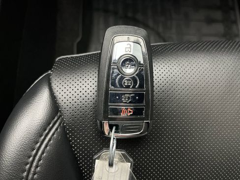 Used 2022 Lincoln Corsair AWD w/ Equipment Group 101A image 26