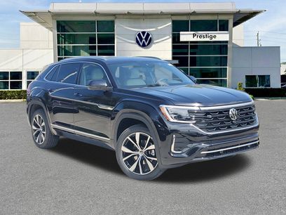 New 2025 Volkswagen Atlas Cross Sport SEL Premium R-Line