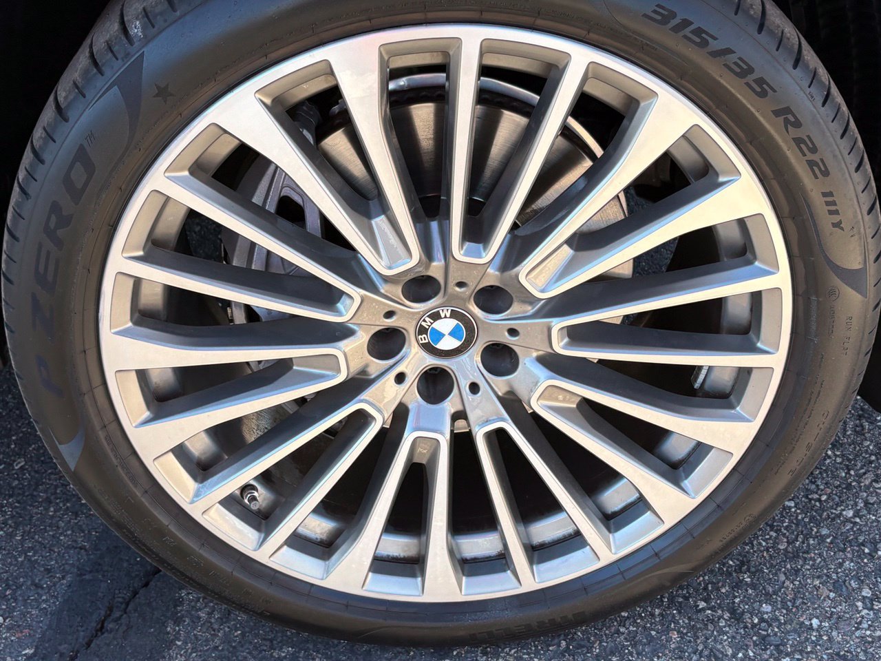 Used 2023 BMW X7 xDrive40i w/ Executive Package AWD/4WD image 7
