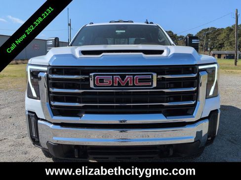 New 2026 GMC Sierra 2500 SLE w/ Preferred Package AWD/4WD image 10