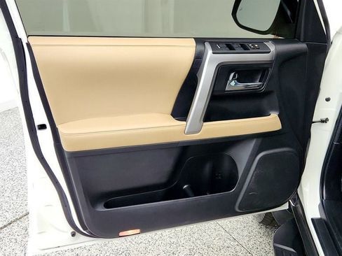 Used 2023 Toyota 4Runner SR5 Premium w/ Moonroof Package AWD/4WD image 11