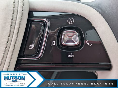 New 2026 Lincoln Aviator 2WD w/ Jet Appearance Package image 19