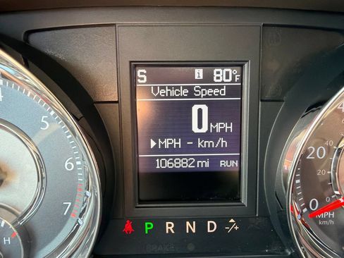 Used 2013 Chrysler Town & Country Touring-L w/ Driver Convenience Group FWD image 35