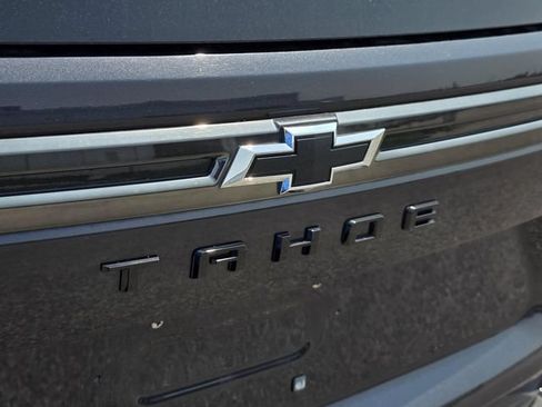 Used 2022 Chevrolet Tahoe Z71 w/ Z71 Off-Road Package AWD/4WD image 40