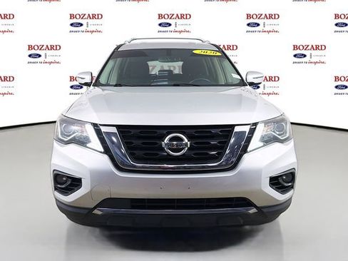 Used 2020 Nissan Pathfinder SV AWD/4WD image 2