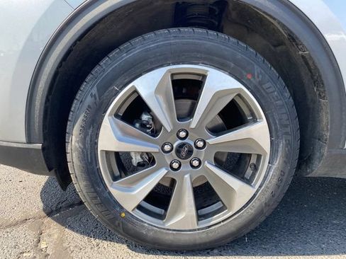 Used 2023 Ford Escape Platinum AWD/4WD image 24
