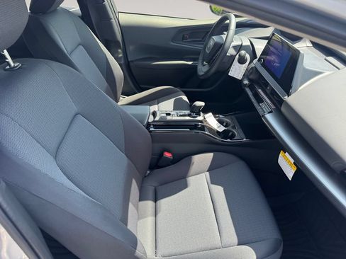 New 2026 Toyota Prius LE FWD image 15