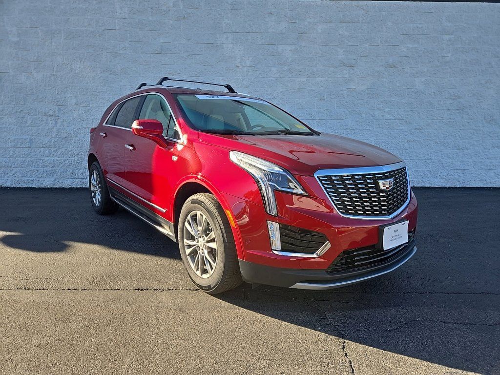 Certified 2023 Cadillac XT5 Premium Luxury w/ Technology Package FWD image 4