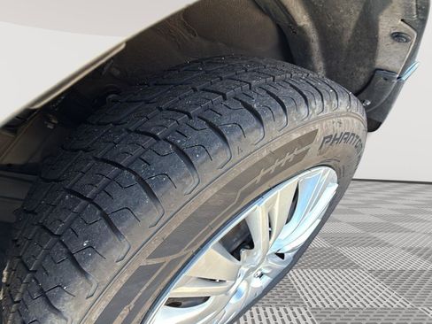 Used 2018 Nissan Versa S image 10