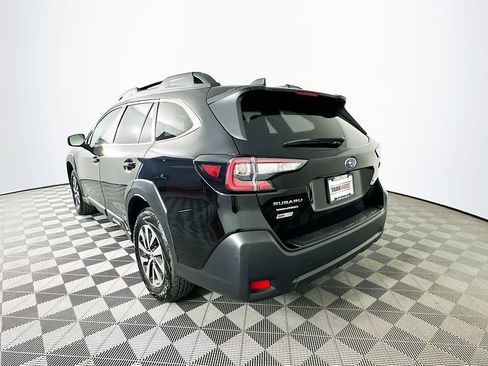 Used 2025 Subaru Outback Premium w/ Popular Package #1A image 7