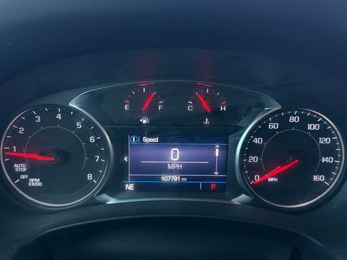 Used 2023 GMC Terrain SLE w/ LPO, Floor Liner Package image 16