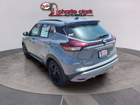 Used 2024 Nissan Kicks SR FWD image 3