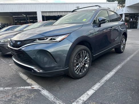 Certified 2021 Toyota Venza XLE w/ Softex Package AWD/4WD image 1