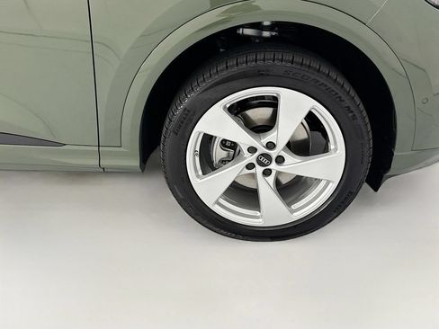 Used 2026 Audi Q5 Premium Plus w/ Premium Plus AWD/4WD image 30