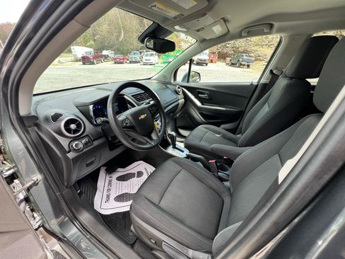 Used 2016 Chevrolet Trax LT w/ LPO, Protection Package image 9