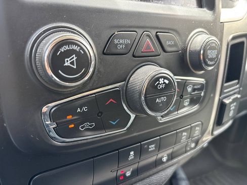 Used 2019 RAM 1500 Big Horn AWD/4WD image 59