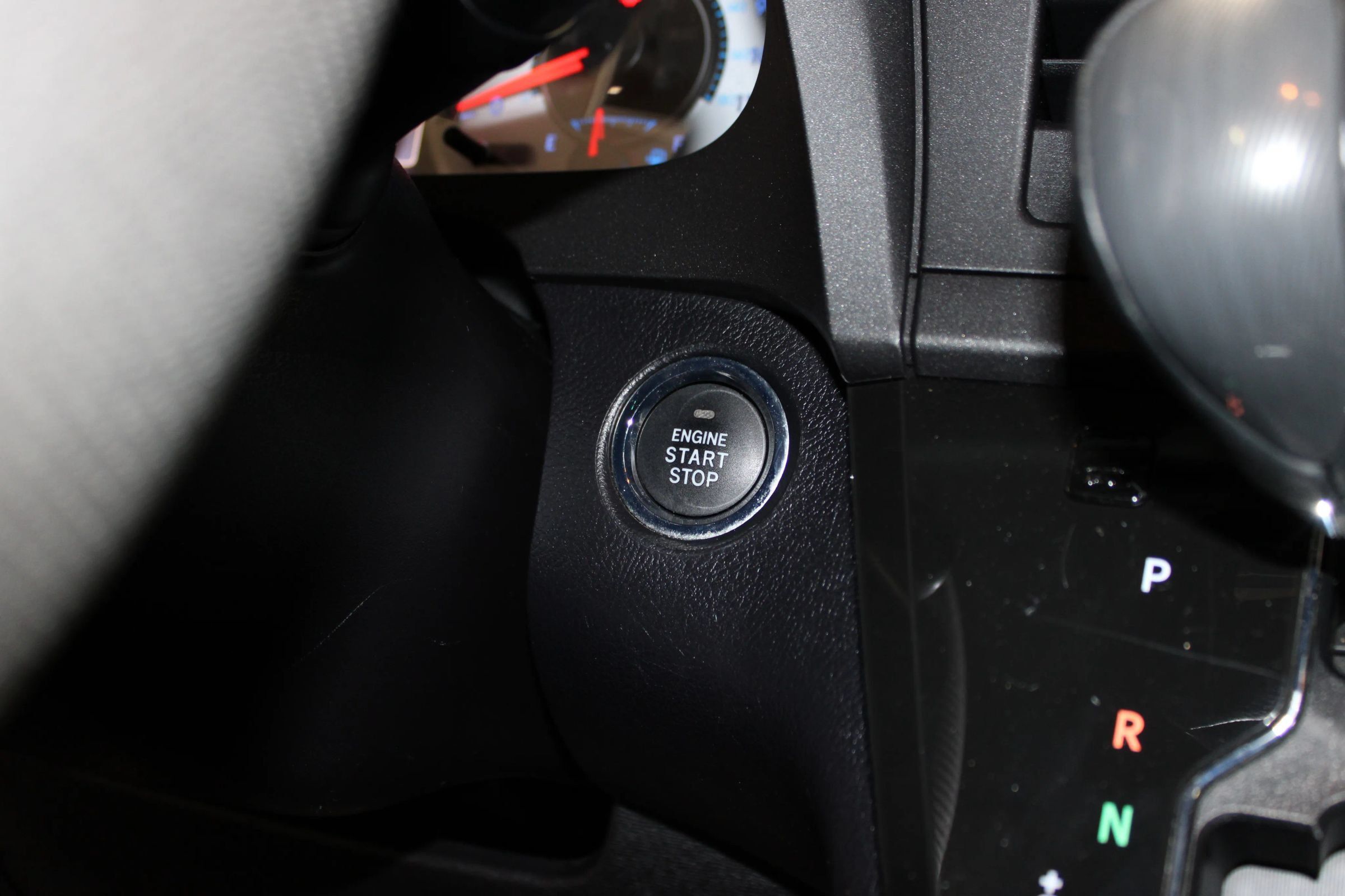 Used 2015 Toyota Sienna SE w/ SE Preferred Package FWD image 18
