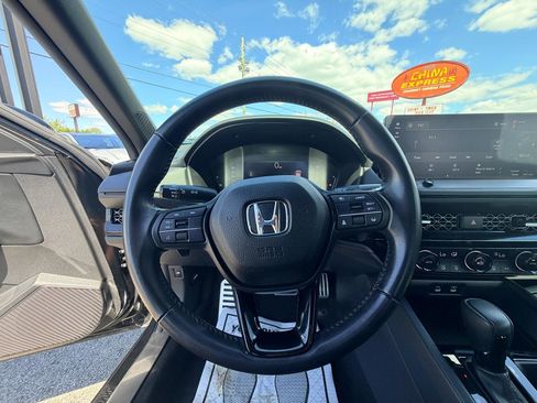 Used 2024 Honda Accord Sport image 21