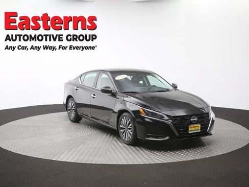 Used 2024 Nissan Altima 2.5 SV w/ SV Premium Package FWD image 51