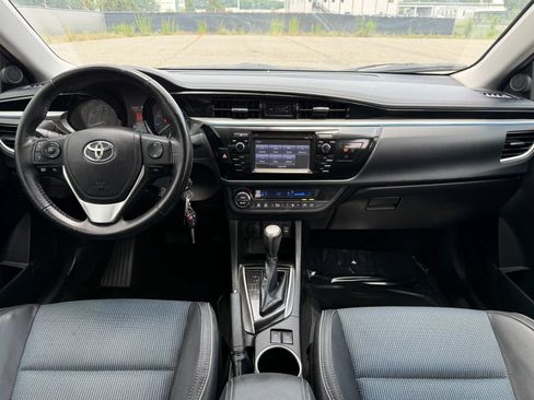 Used 2015 Toyota Corolla S FWD image 3
