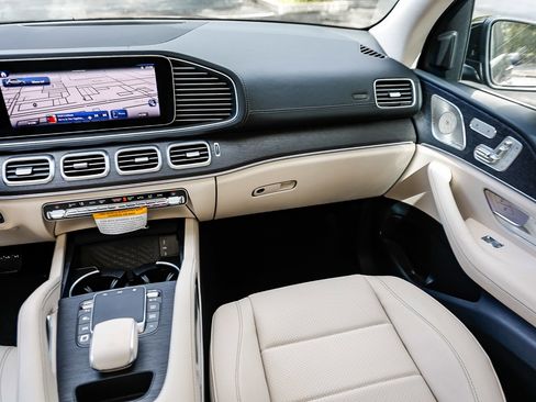 New 2026 Mercedes-Benz GLE 450 4MATIC image 15