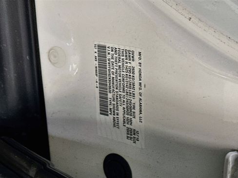 Used 2019 Honda Pilot Touring image 12