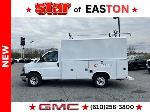 New 2025 GMC Savana 3500 1WT w/ Power Convenience Package image 5