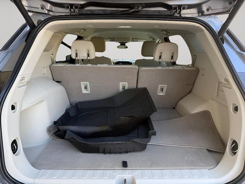 Used 2020 GMC Terrain Denali w/ Denali Premium Package FWD image 23