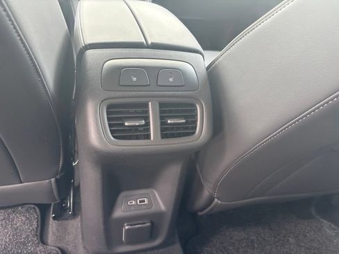 Used 2023 Buick Envision Avenir AWD/4WD image 9