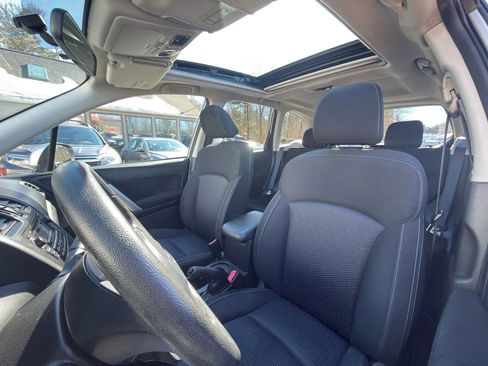 Used 2015 Subaru Forester 2.5i Premium w/ All-Weather Package image 24