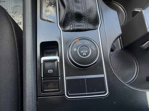 Used 2018 Volkswagen Atlas S AWD/4WD image 39