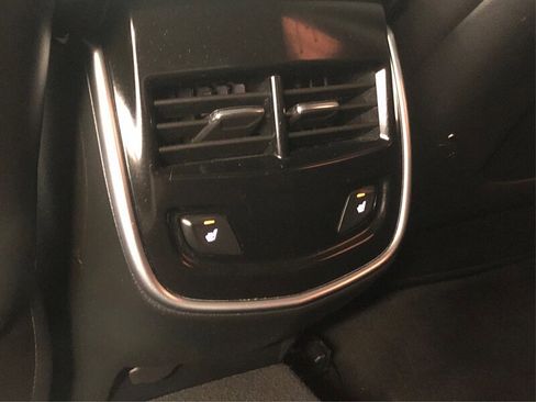 Used 2017 Cadillac XTS Luxury image 35