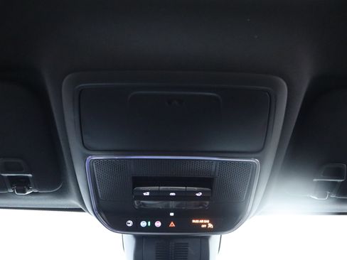 New 2026 Chevrolet Equinox RS w/ Convenience Package III AWD/4WD image 28