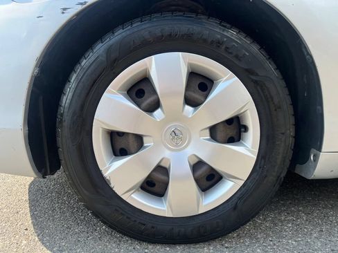 Used 2007 Toyota Camry LE FWD image 30