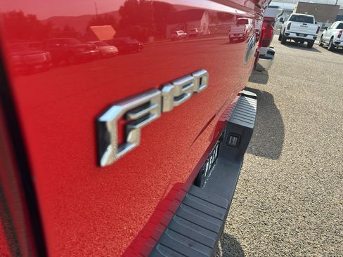 Used 2015 Ford F150 Lariat AWD/4WD image 8